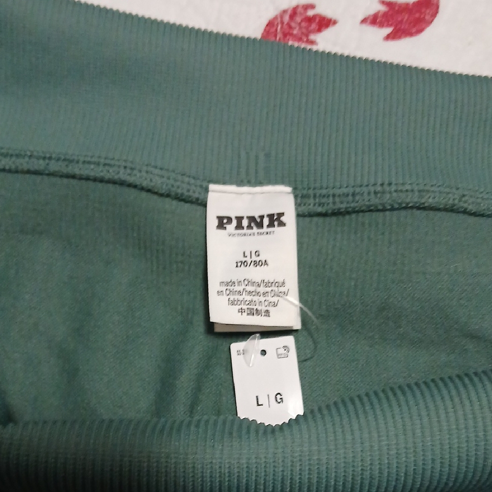 PINK ‎ Women's Green High-Waisted Shorts - Picture 2 of 3